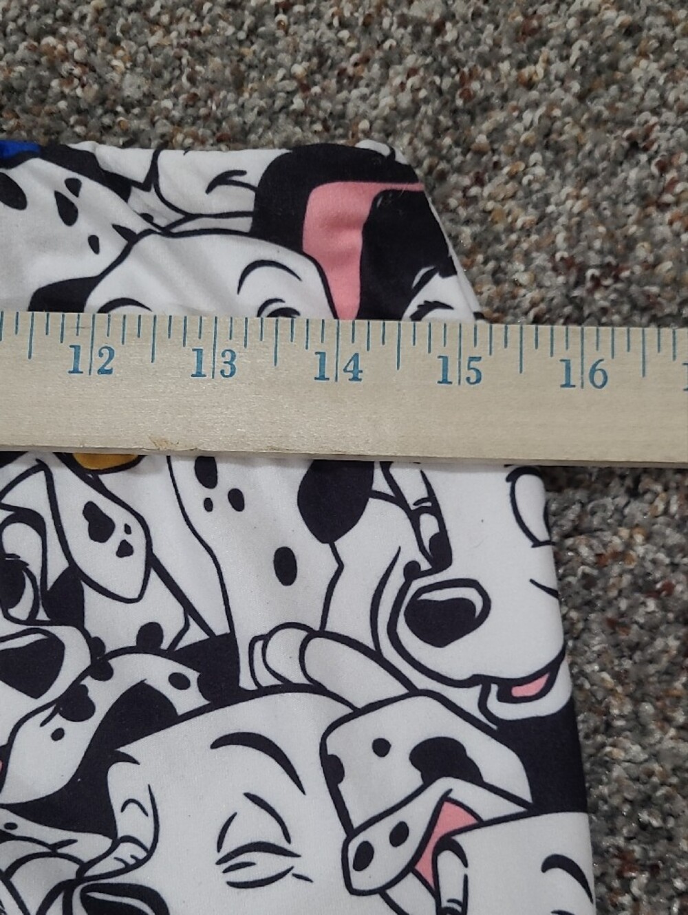 Disney Parks 101 Dalmations Capri Leggings, Adult Large - Picture 5 of 5